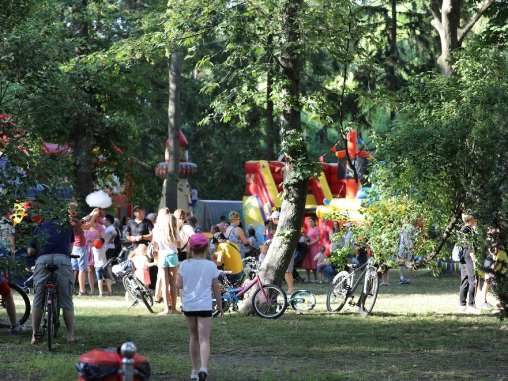 Hrubieszów: Trwa festyn na powitanie wakacji [ZDJĘCIA]