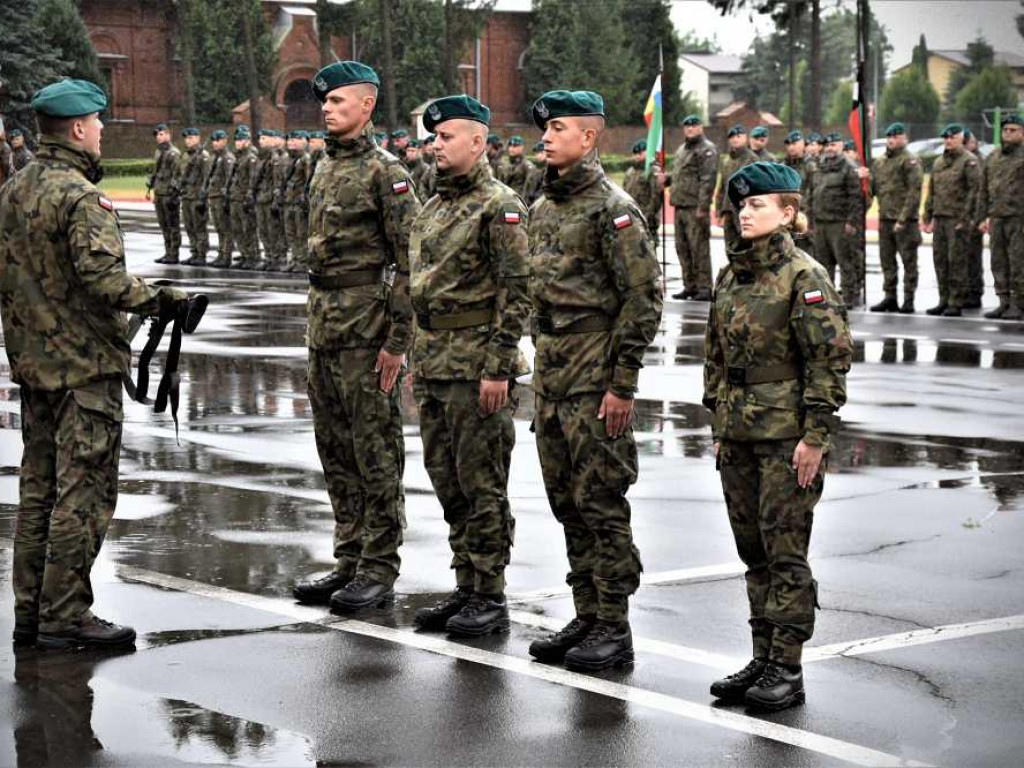 Hrubieszów: Uroczyste wręczenie broni elewom [ZDJĘCIA]