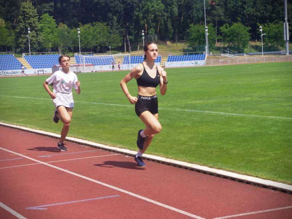Udany sprawdzian lekkoatletów Unii Hrubieszów na obozie sportowym! [ZDJĘCIA]