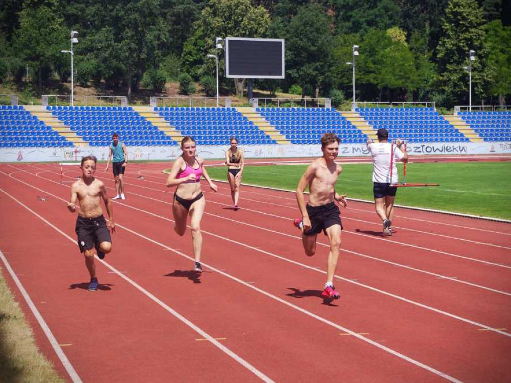 Udany sprawdzian lekkoatletów Unii Hrubieszów na obozie sportowym! [ZDJĘCIA]