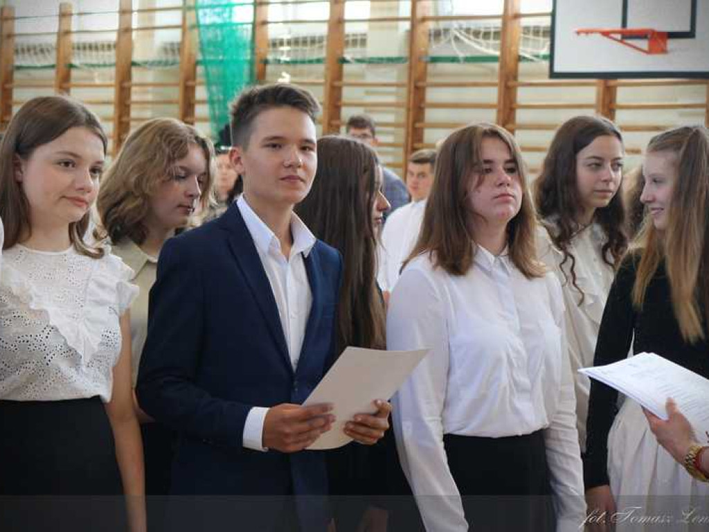 Hrubieszów: Certyfikaty dla uczniów hrubieszowskiej Trójki [ZDJĘCIA]