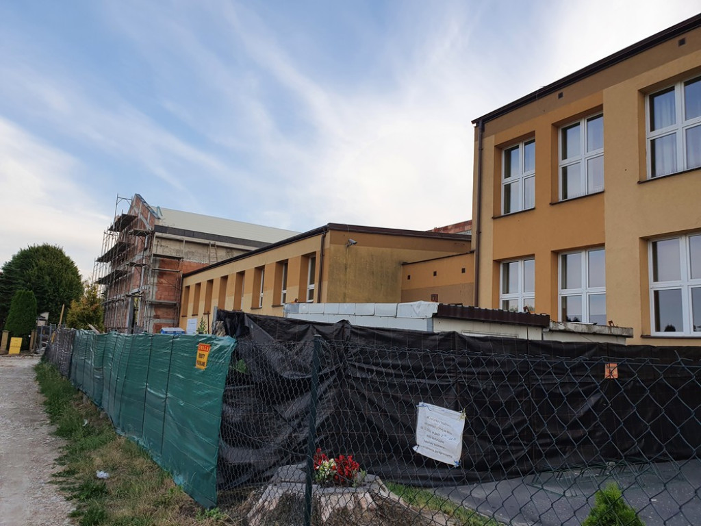 Hrubieszów: Budowa sali gimnastycznej przy Jedynce (ZDJĘCIA)