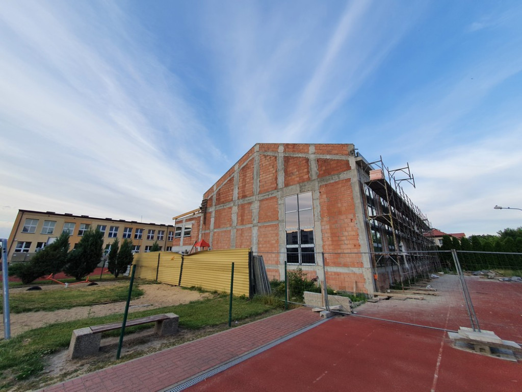 Hrubieszów: Budowa sali gimnastycznej przy Jedynce (ZDJĘCIA)