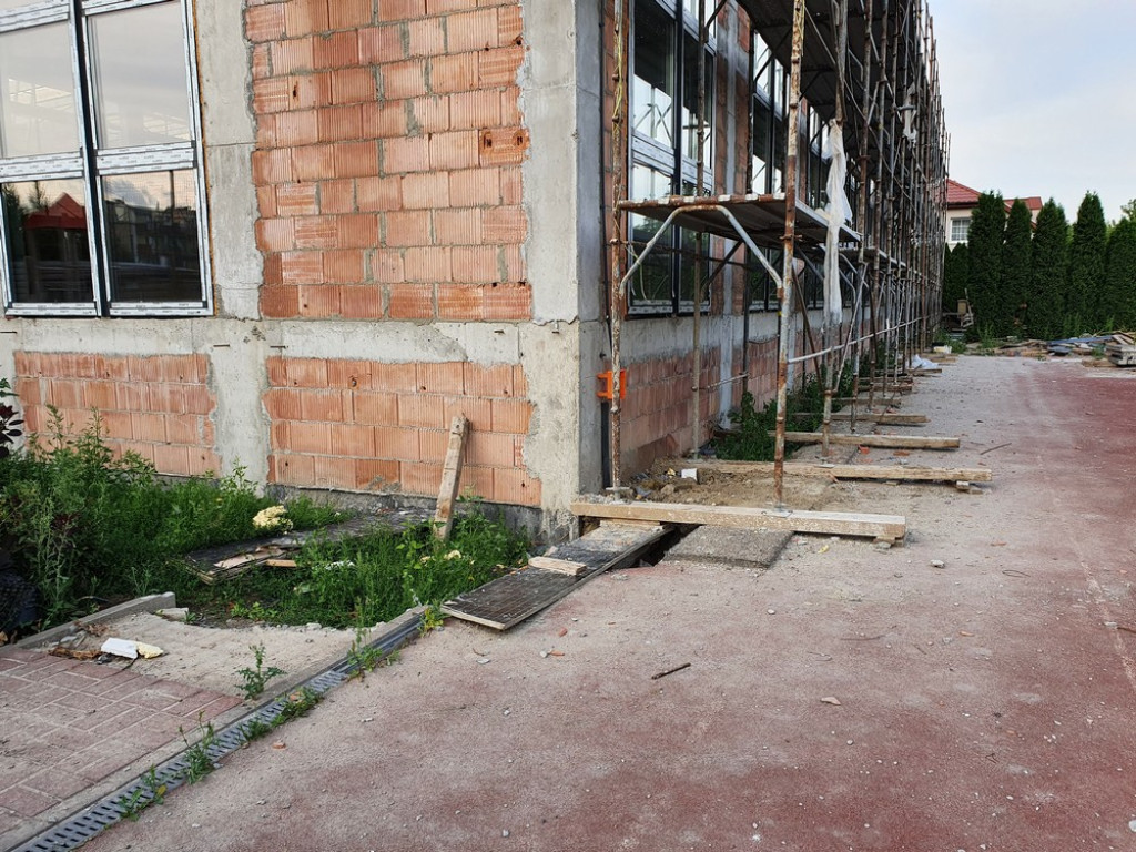 Hrubieszów: Budowa sali gimnastycznej przy Jedynce (ZDJĘCIA)