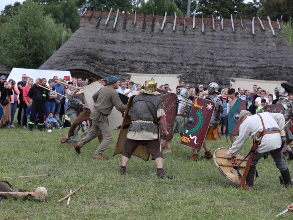 Biesiada Archeologiczna 2022 [ZDJĘCIA]