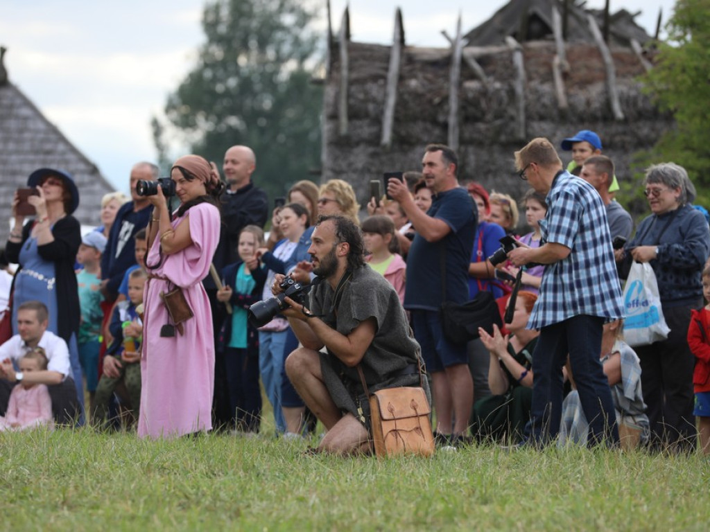 Biesiada Archeologiczna 2022 [ZDJĘCIA]