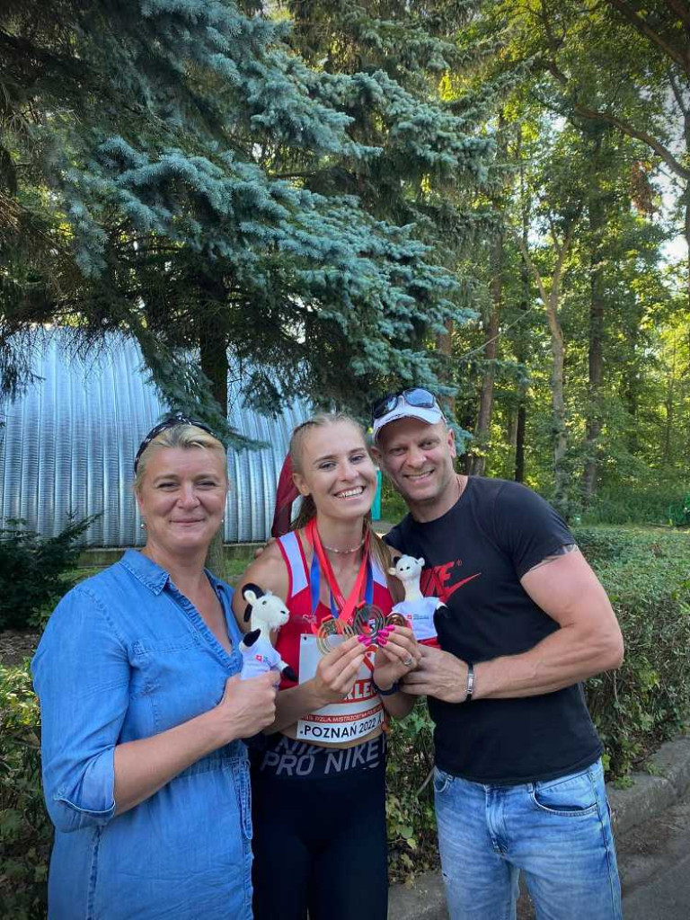 Trzy medale Karoliny Gajewskiej podczas Młodzieżowych Mistrzostwach Polski w lekkiej atletyce! [ZDJĘCIA]