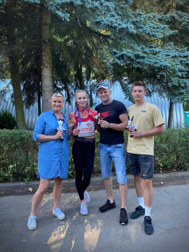 Trzy medale Karoliny Gajewskiej podczas Młodzieżowych Mistrzostwach Polski w lekkiej atletyce! [ZDJĘCIA]