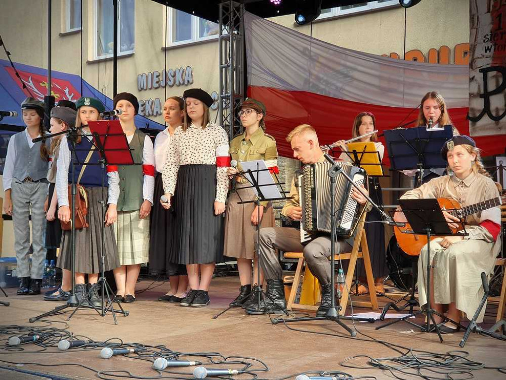 Hrubieszów uczcił 78 rocznicę wybuchu Powstania Warszawskiego [ZDJĘCIA, WIDEO]