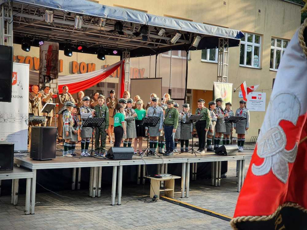 Hrubieszów uczcił 78 rocznicę wybuchu Powstania Warszawskiego [ZDJĘCIA, WIDEO]