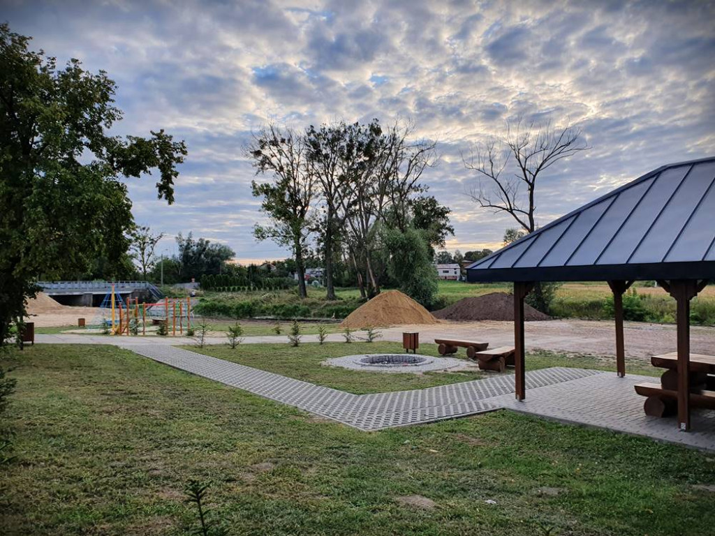 Hrubieszów: Budowa kąpieliska na Huczwie rozpoczęta [ZDJĘCIA]