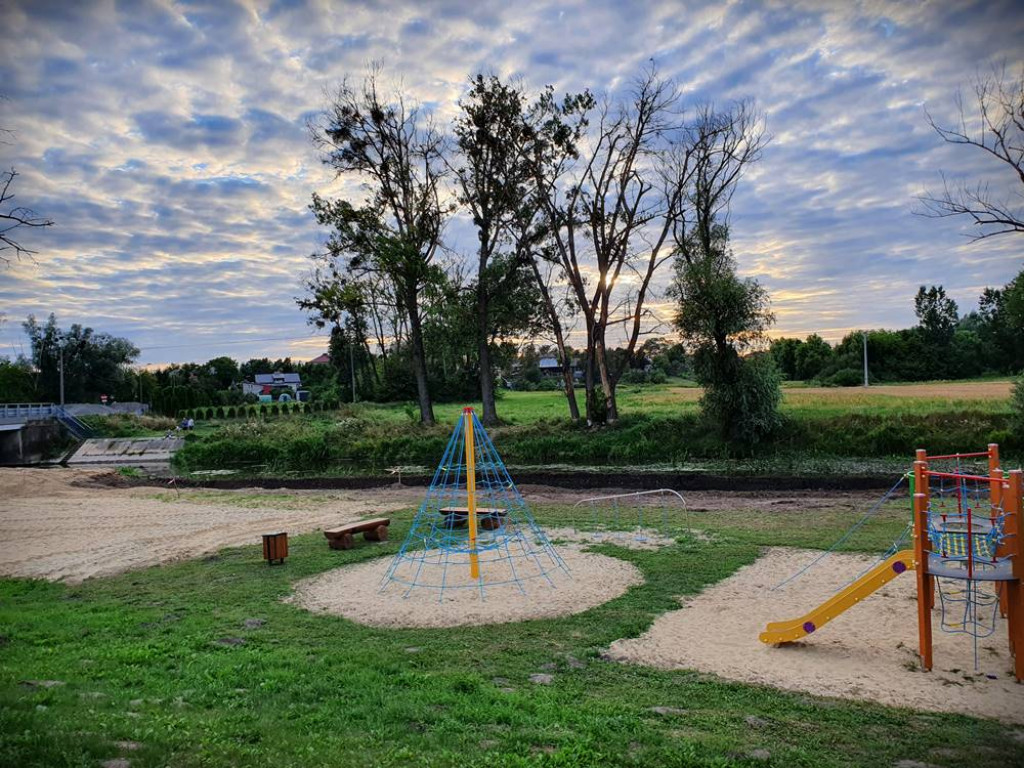 Hrubieszów: Budowa kąpieliska na Huczwie rozpoczęta [ZDJĘCIA]