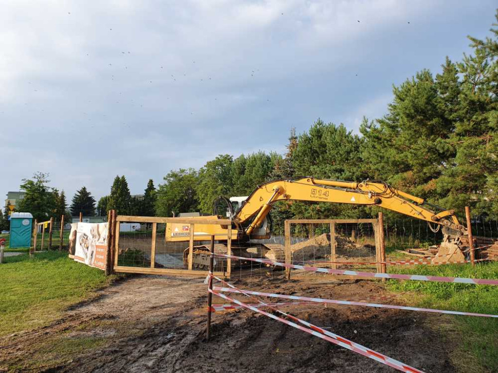 Hrubieszów: Powstaje nowy blok mieszkalny [ZDJĘCIA]