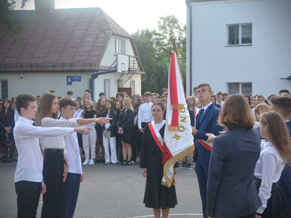 Hrubieszów: Rozpoczęcie roku szkolnego w Staszicu [ZDJĘCIA]