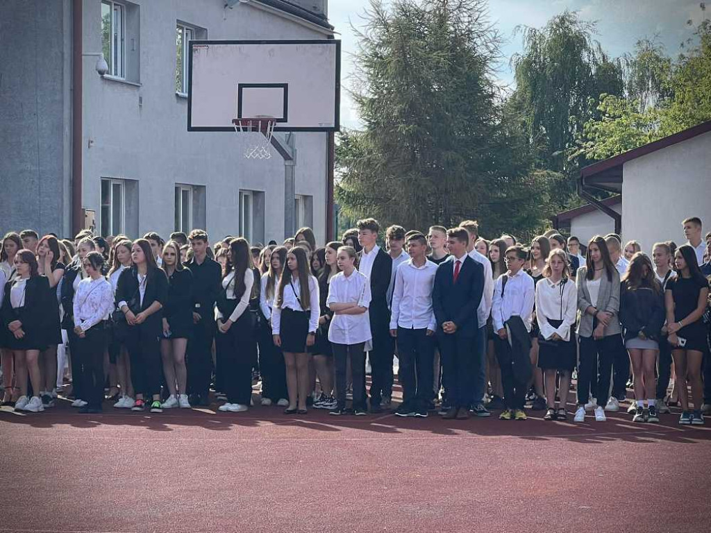 Hrubieszów: Rozpoczęcie roku szkolnego w Kościuszce [ZDJĘCIA]