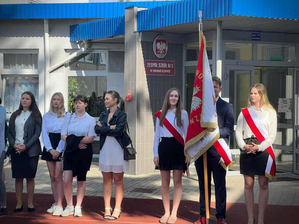 Hrubieszów: Rozpoczęcie roku szkolnego w Kościuszce [ZDJĘCIA]