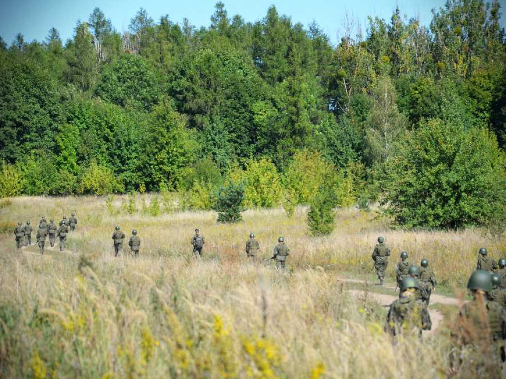 Hrubieszów: Licealiści ćwiczyli u zwiadowców [ZDJĘCIA]