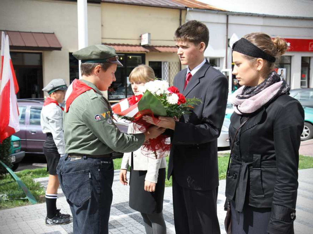 Hrubieszów: Rocznica wybuchu II Wojny Światowej w 2010 roku [ZDJĘCIA]