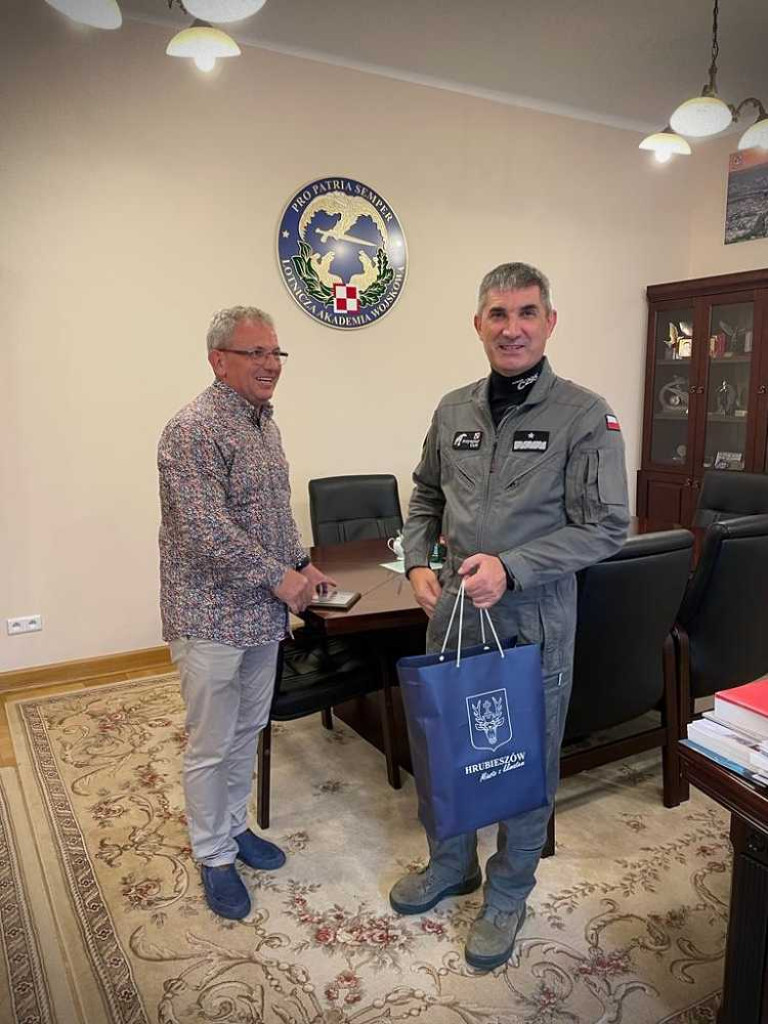 Hrubieszowianin Leszek Kryszczuk na 50-leciu Liceum Lotniczego w Dęblinie [ZDJĘCIA]