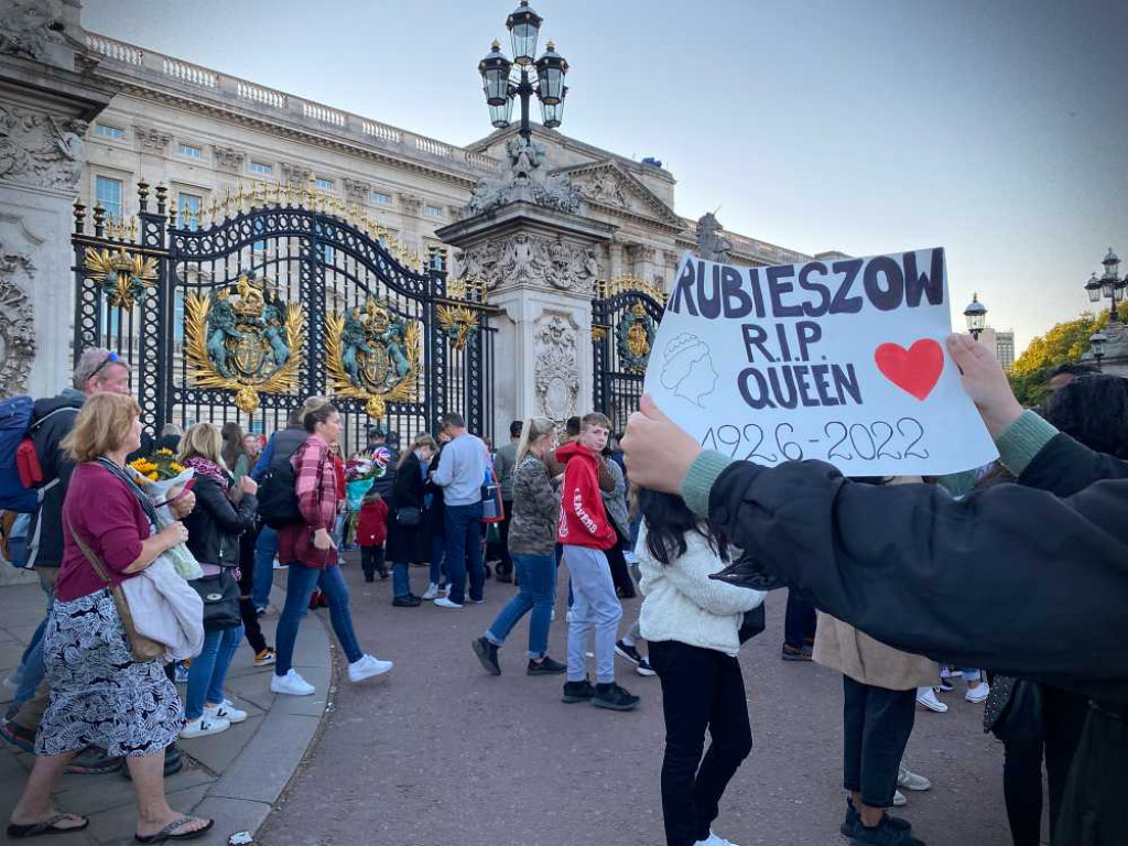 Hrubieszów - Londyn - Pałac Buckingham [ZDJĘCIA, WIDEO]