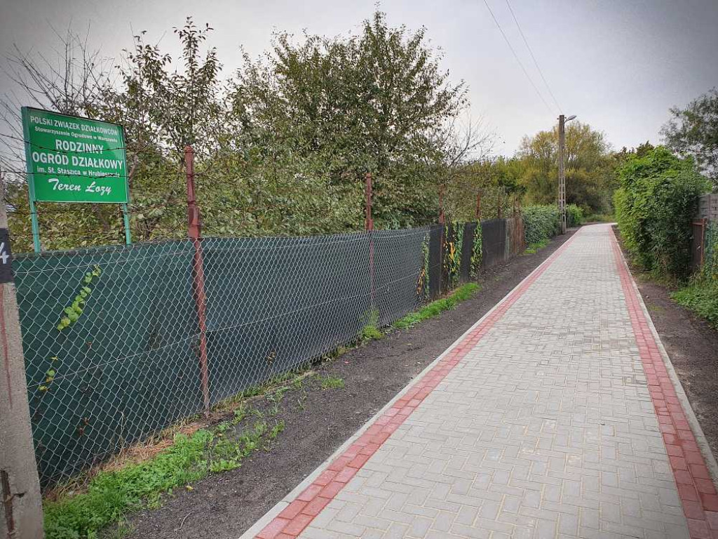 Hrubieszów: Nowy chodnik od Ceglanej do Huczwy [ZDJĘCIA]