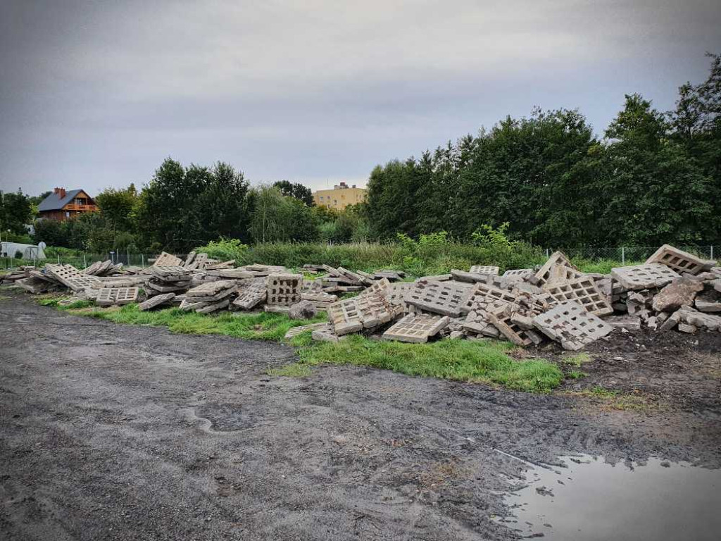 Hrubieszów: Nowy chodnik od Ceglanej do Huczwy [ZDJĘCIA]