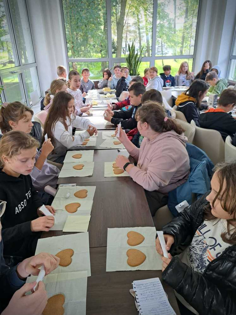 Uczniowie hrubieszowskiej Jedynki na wycieczce śladami Bolesława Prusa [ZDJĘCIA]