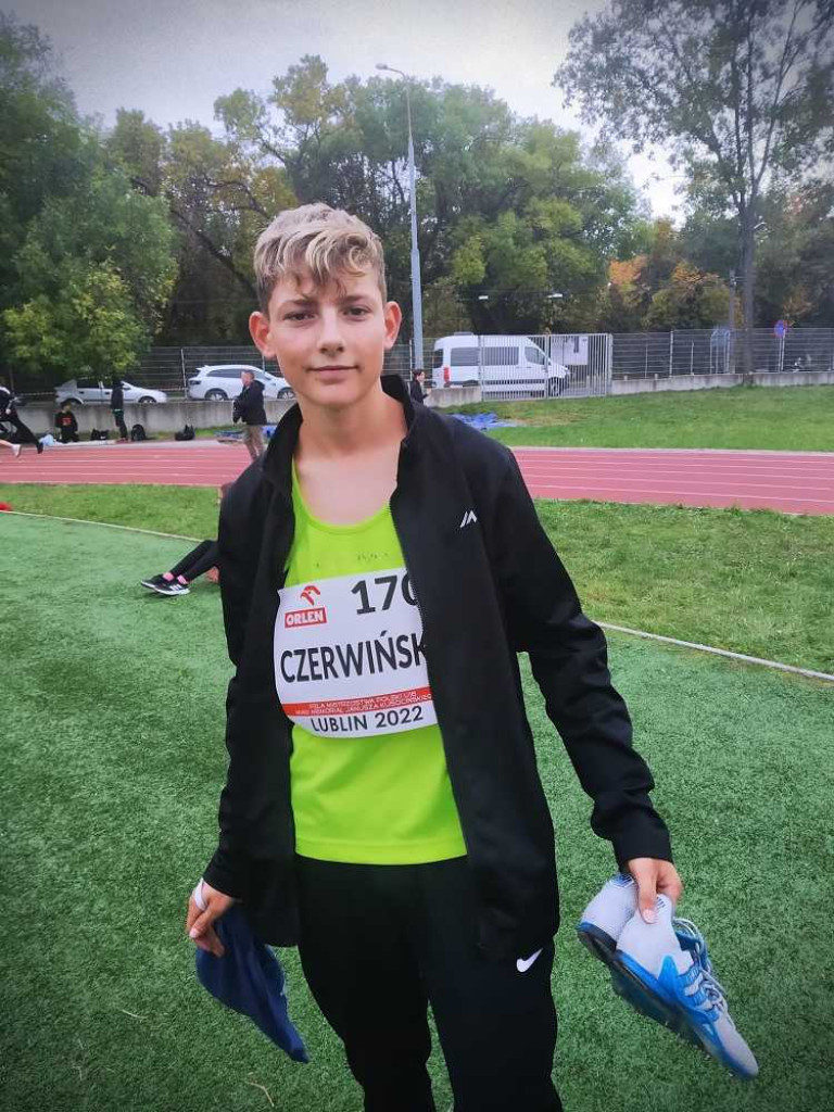 Lekkoatleci Unii Hrubieszów startowali w Lublinie i Warszawie. Red. Marek Skowronek odznaczony!