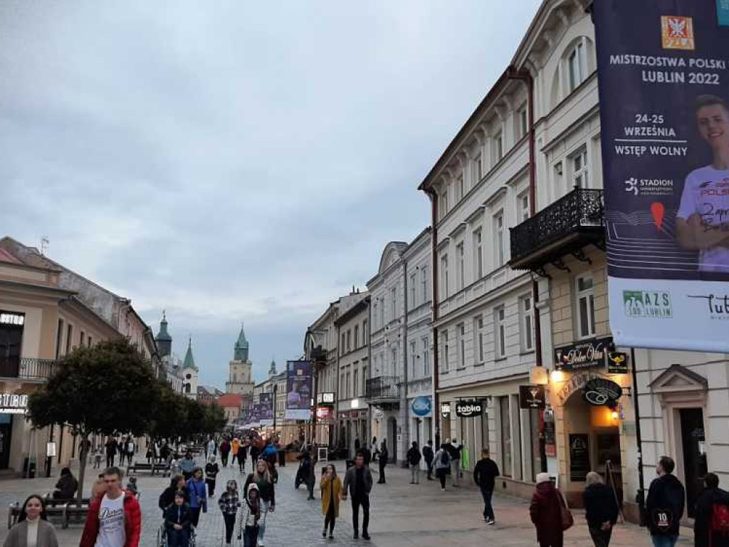 Lekkoatleci Unii Hrubieszów startowali w Lublinie i Warszawie. Red. Marek Skowronek odznaczony!