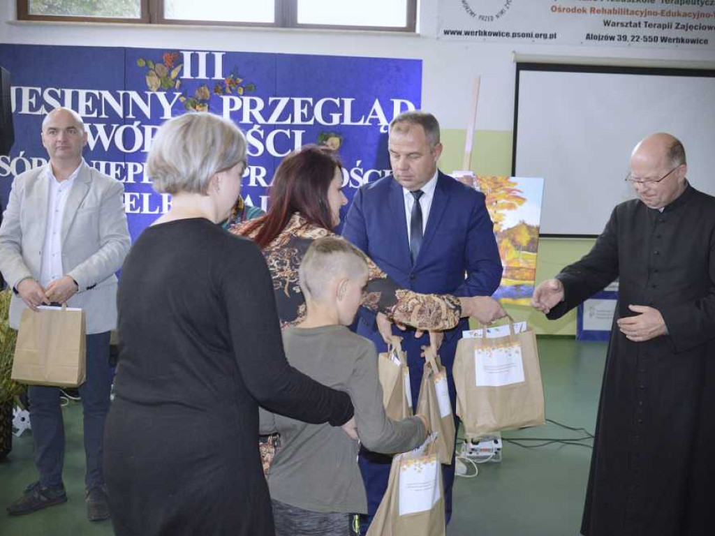 Jesienny Przegląd Twórczości Osób z Niepełnosprawnością Intelektualną - Alojzów 2022 [ZDJĘCIA]