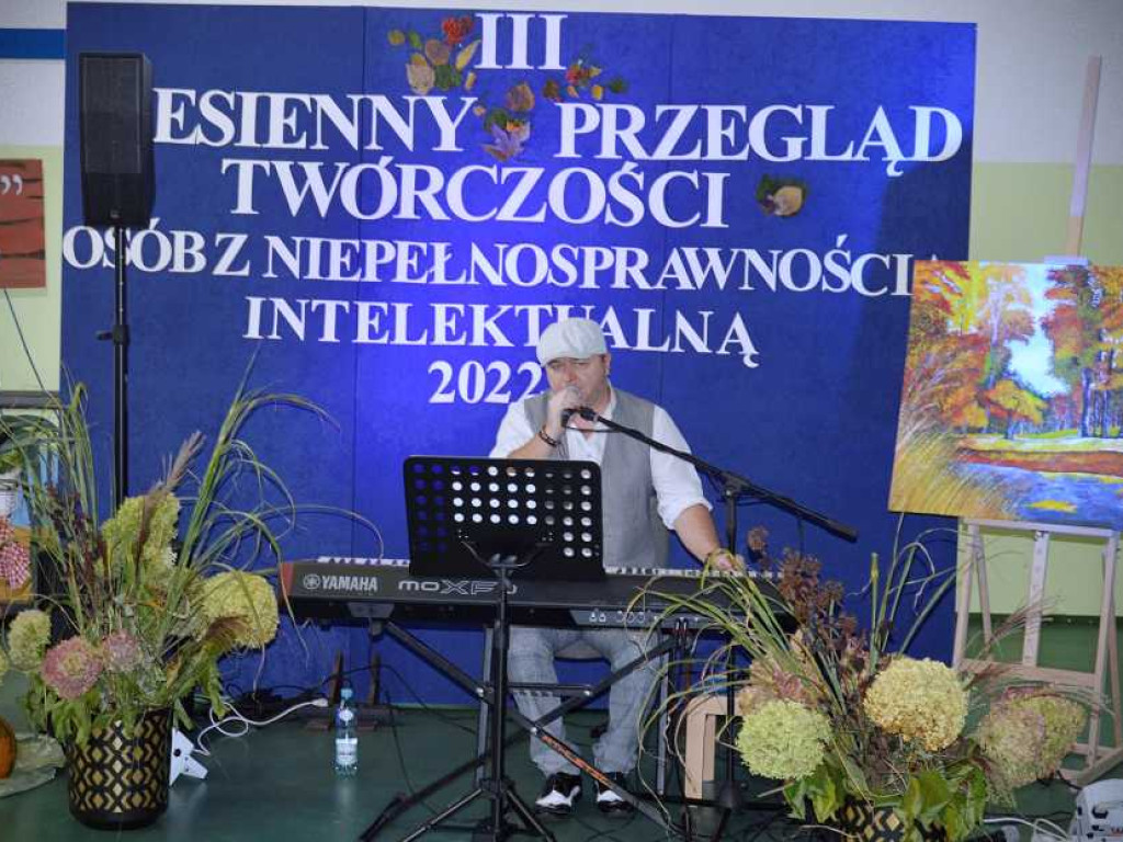 Jesienny Przegląd Twórczości Osób z Niepełnosprawnością Intelektualną - Alojzów 2022 [ZDJĘCIA]