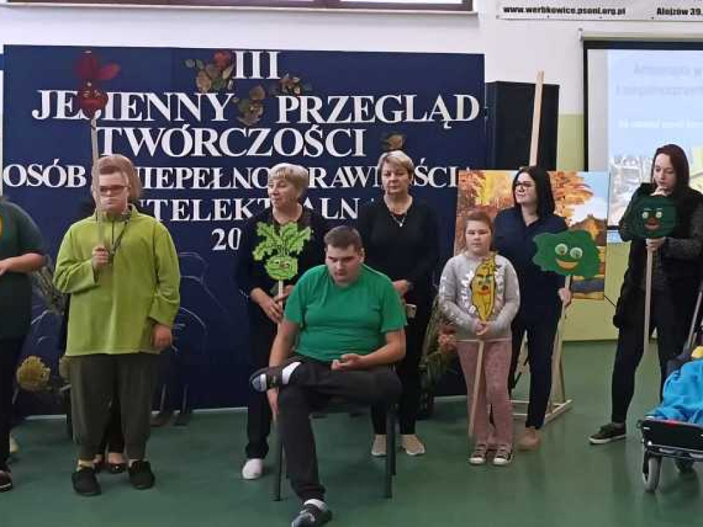 Jesienny Przegląd Twórczości Osób z Niepełnosprawnością Intelektualną - Alojzów 2022 [ZDJĘCIA]