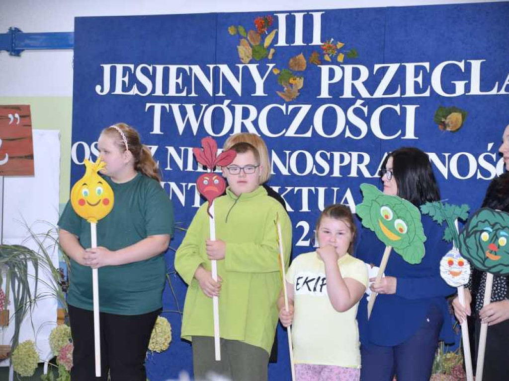 Jesienny Przegląd Twórczości Osób z Niepełnosprawnością Intelektualną - Alojzów 2022 [ZDJĘCIA]