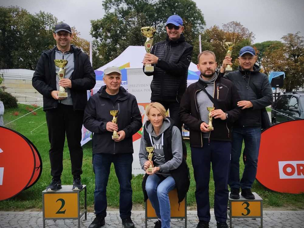 Wojewódzkie biegi przełajowe. Dziewięć medali Unii i 2 miejsce drużynowo! [ZDJĘCIA]