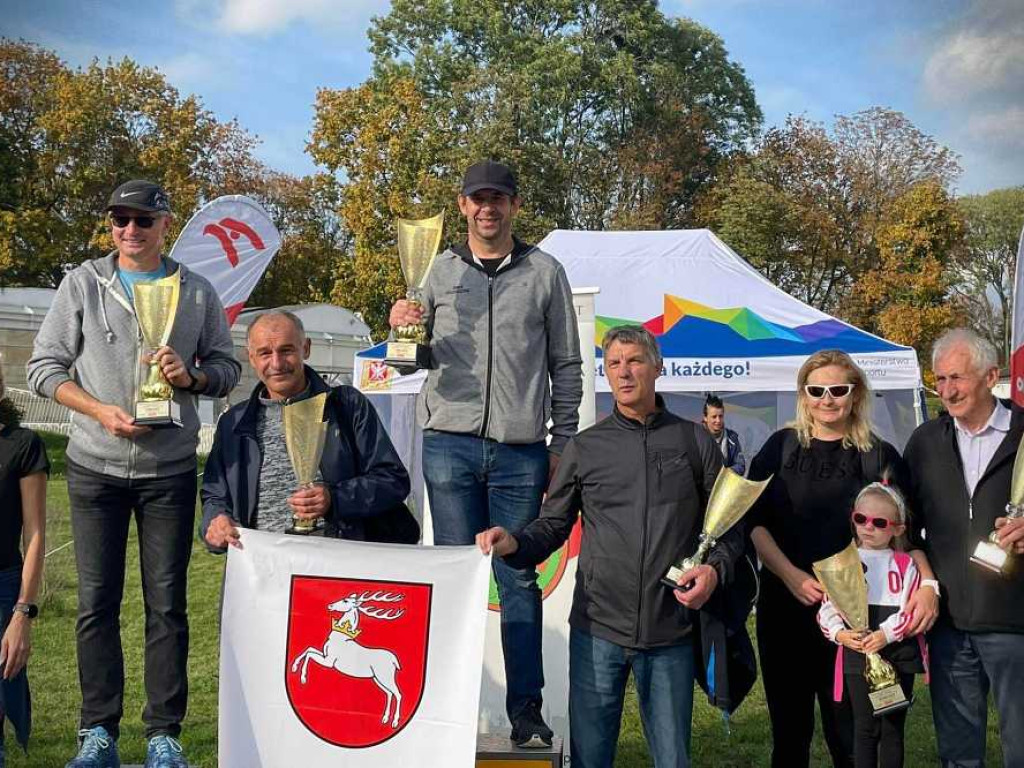 Młodzi przełajowcy Unii Hrubieszów najlepsi w makroregionie! [ZDJĘCIA]