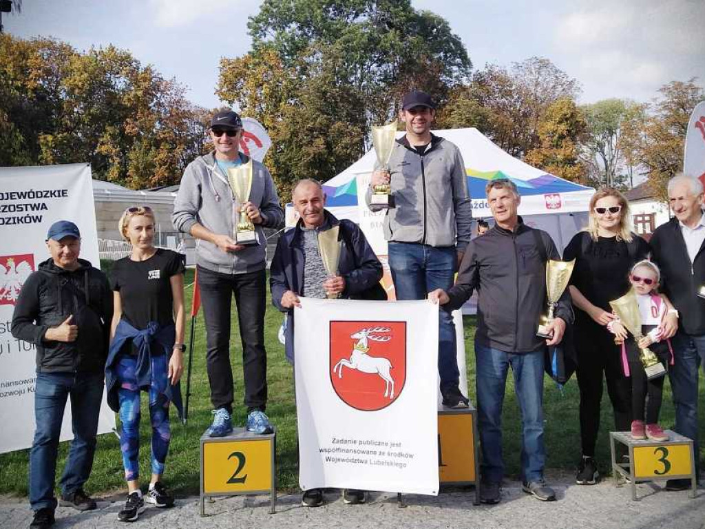 Młodzi przełajowcy Unii Hrubieszów najlepsi w makroregionie! [ZDJĘCIA]