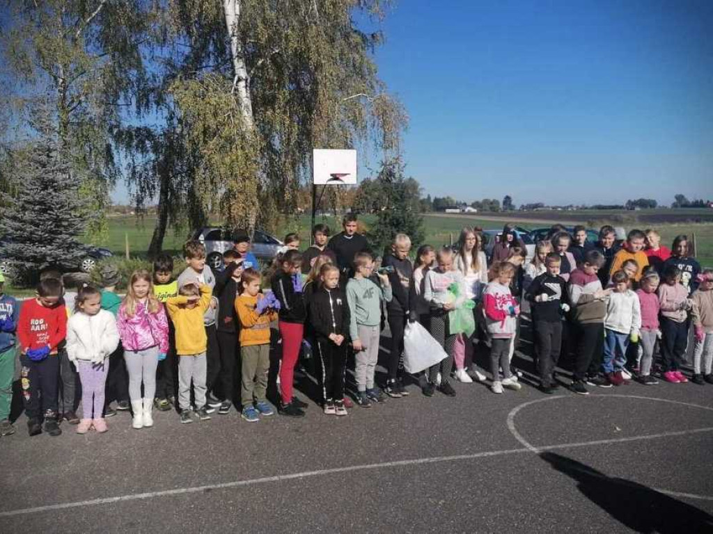 Sprzątanie Świata w Czerniczynie [ZDJĘCIA]