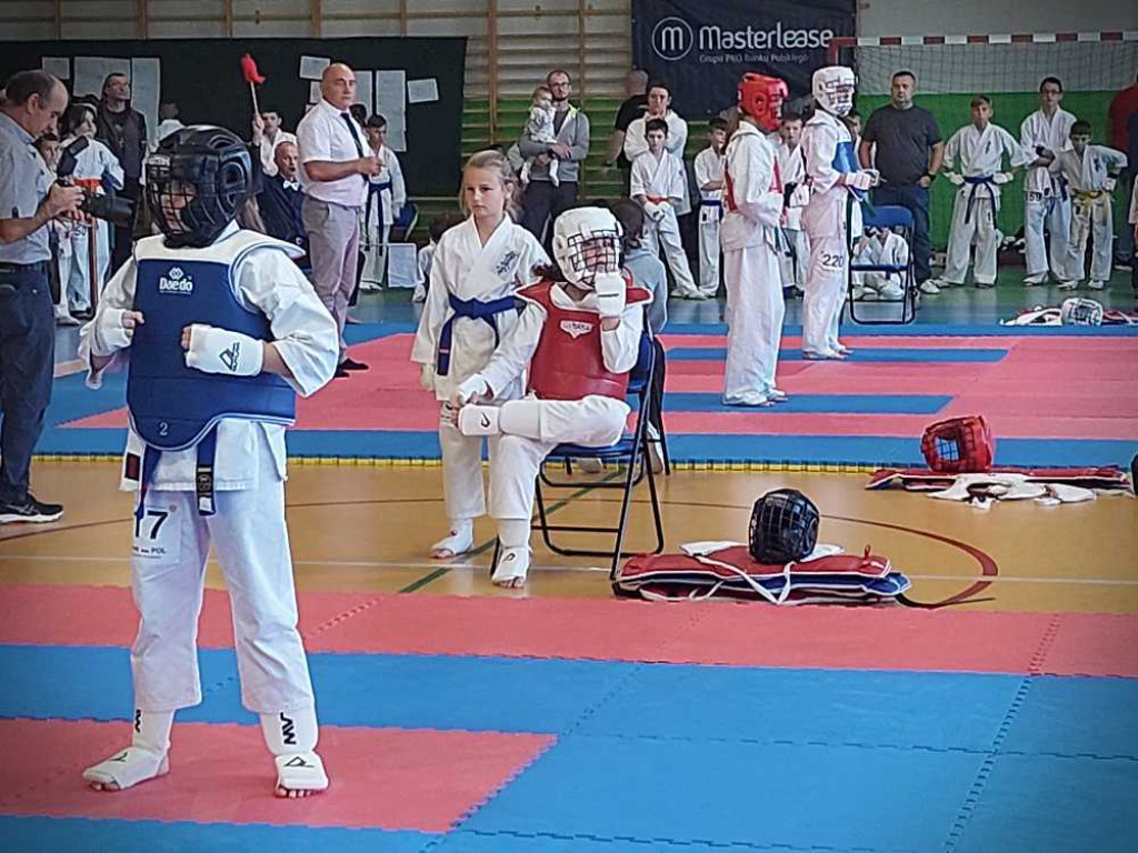 Udany start młodych hrubieszowskich karateków [ZDJĘCIA]