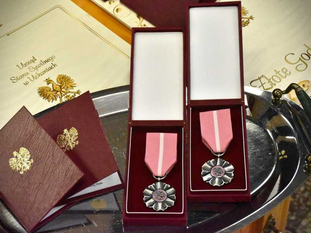 Wspólnie przeżyli 50 lat! Jubileusz par małżeńskich w Uchaniach [ZDJĘCIA]