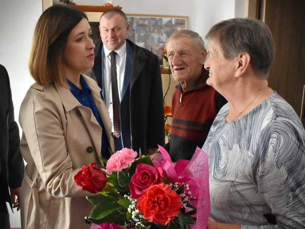 Wspólnie przeżyli 50 lat! Jubileusz par małżeńskich w Uchaniach [ZDJĘCIA]