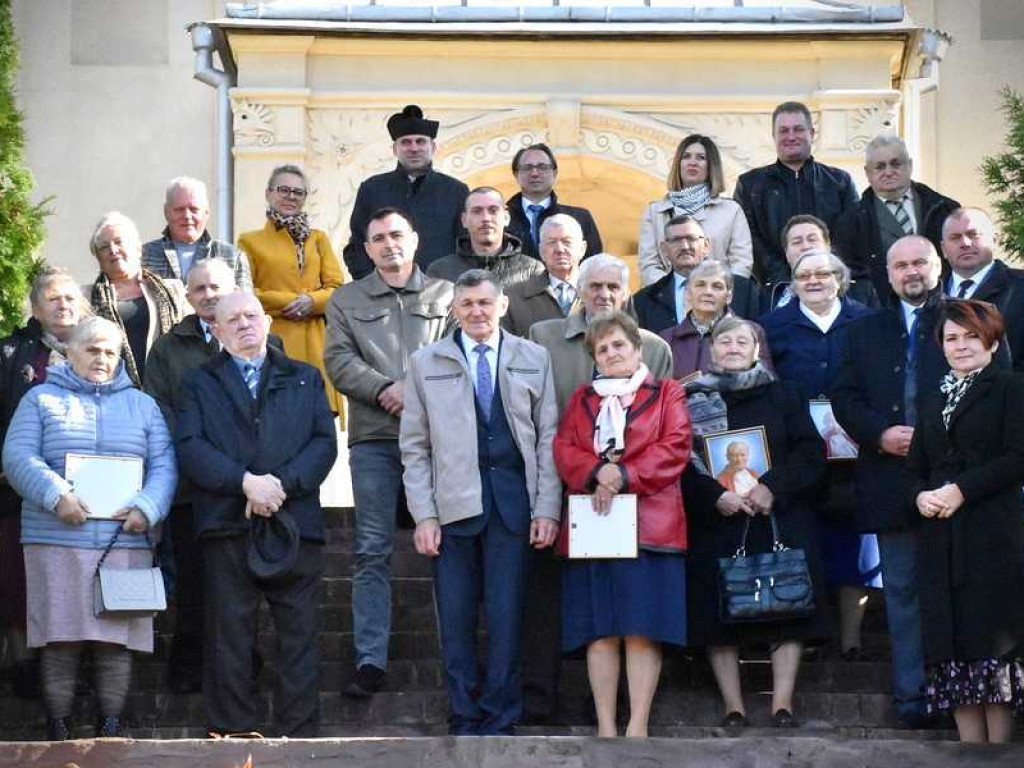 Wspólnie przeżyli 50 lat! Jubileusz par małżeńskich w Uchaniach [ZDJĘCIA]