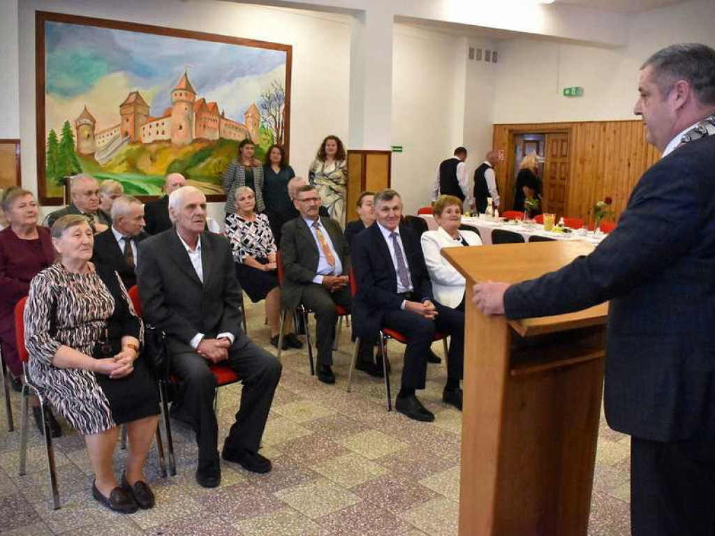 Wspólnie przeżyli 50 lat! Jubileusz par małżeńskich w Uchaniach [ZDJĘCIA]