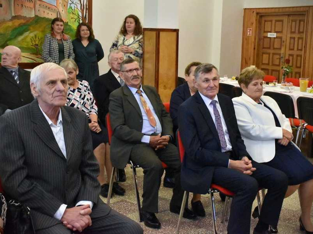 Wspólnie przeżyli 50 lat! Jubileusz par małżeńskich w Uchaniach [ZDJĘCIA]