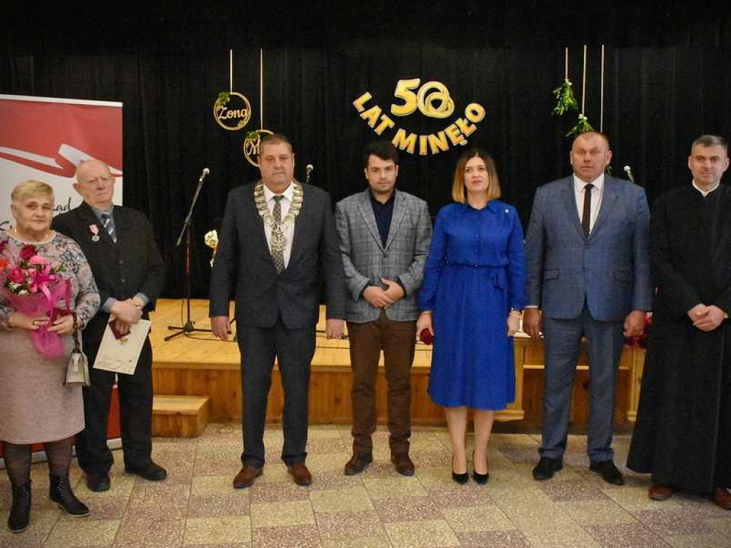 Wspólnie przeżyli 50 lat! Jubileusz par małżeńskich w Uchaniach [ZDJĘCIA]