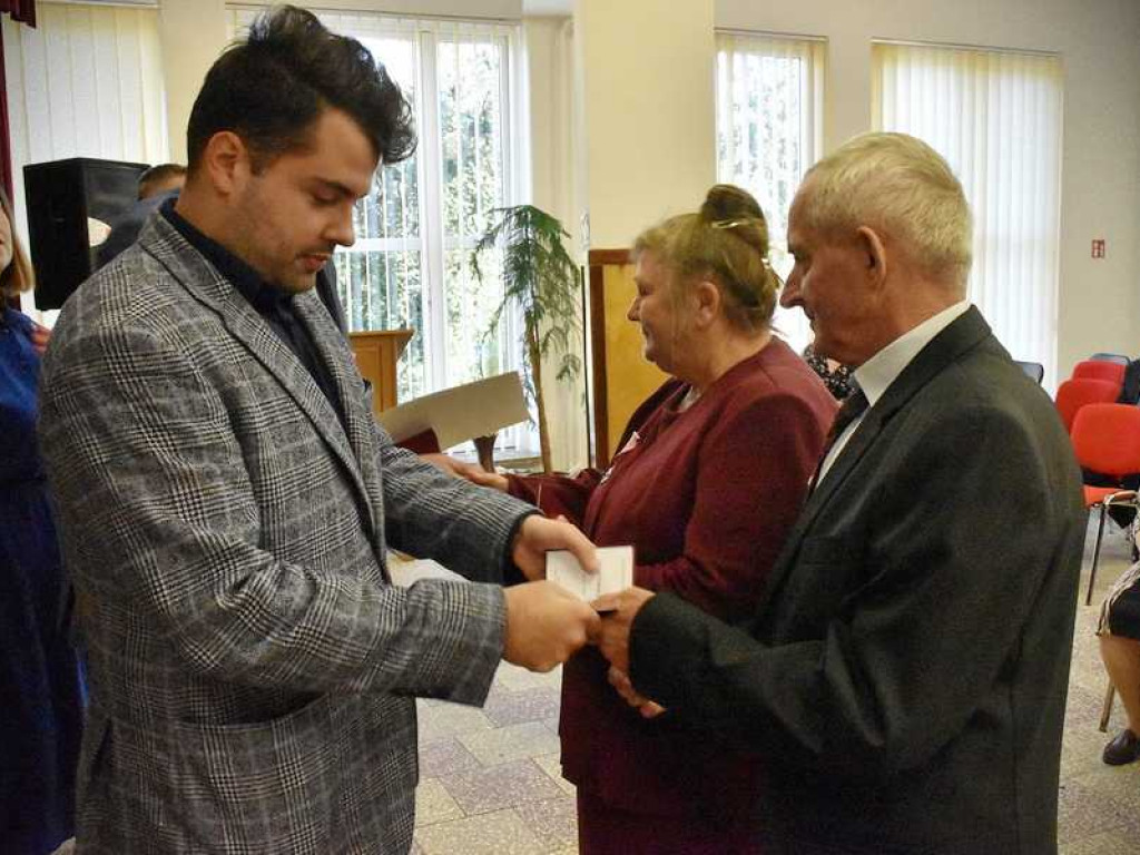 Wspólnie przeżyli 50 lat! Jubileusz par małżeńskich w Uchaniach [ZDJĘCIA]