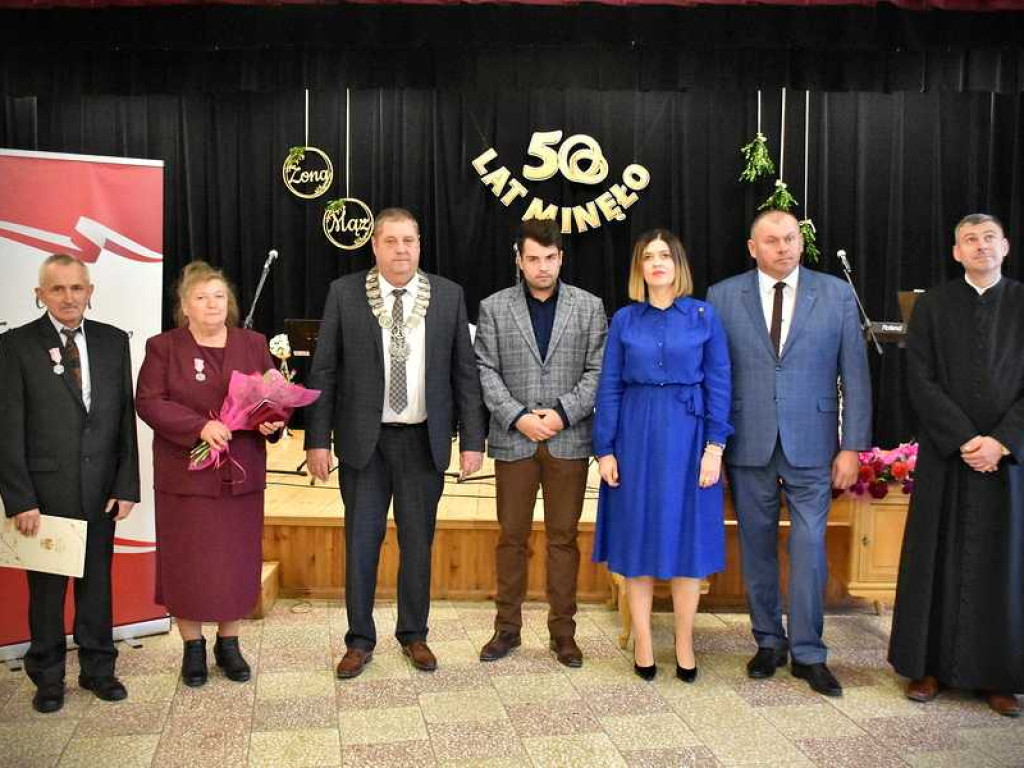 Wspólnie przeżyli 50 lat! Jubileusz par małżeńskich w Uchaniach [ZDJĘCIA]