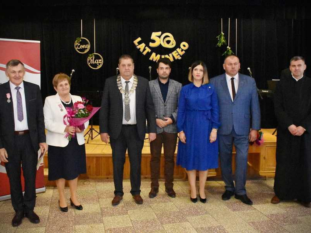 Wspólnie przeżyli 50 lat! Jubileusz par małżeńskich w Uchaniach [ZDJĘCIA]