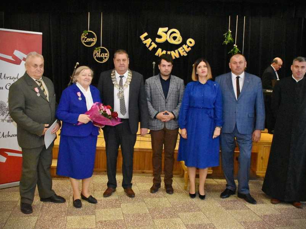 Wspólnie przeżyli 50 lat! Jubileusz par małżeńskich w Uchaniach [ZDJĘCIA]