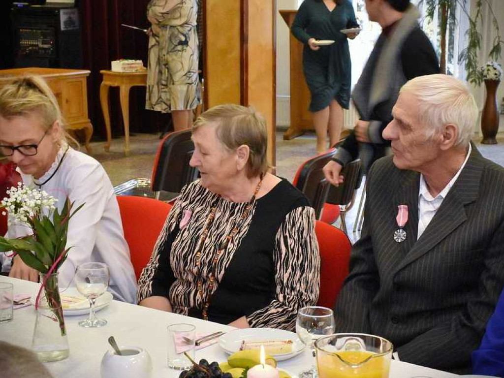 Wspólnie przeżyli 50 lat! Jubileusz par małżeńskich w Uchaniach [ZDJĘCIA]