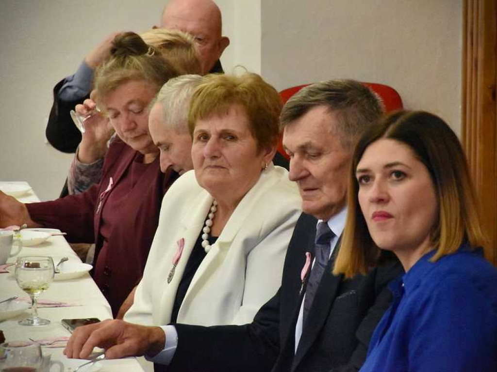 Wspólnie przeżyli 50 lat! Jubileusz par małżeńskich w Uchaniach [ZDJĘCIA]